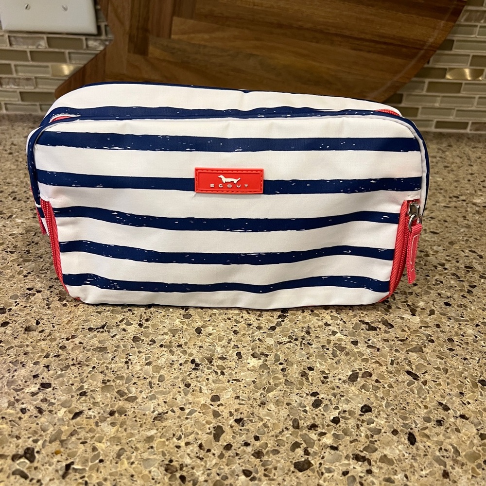 Scout 3 Way toiletry bag